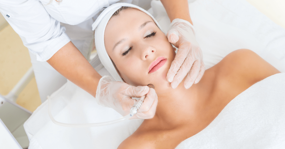 What Can a Dermatologist Do for Acne Scars? MyDCSI